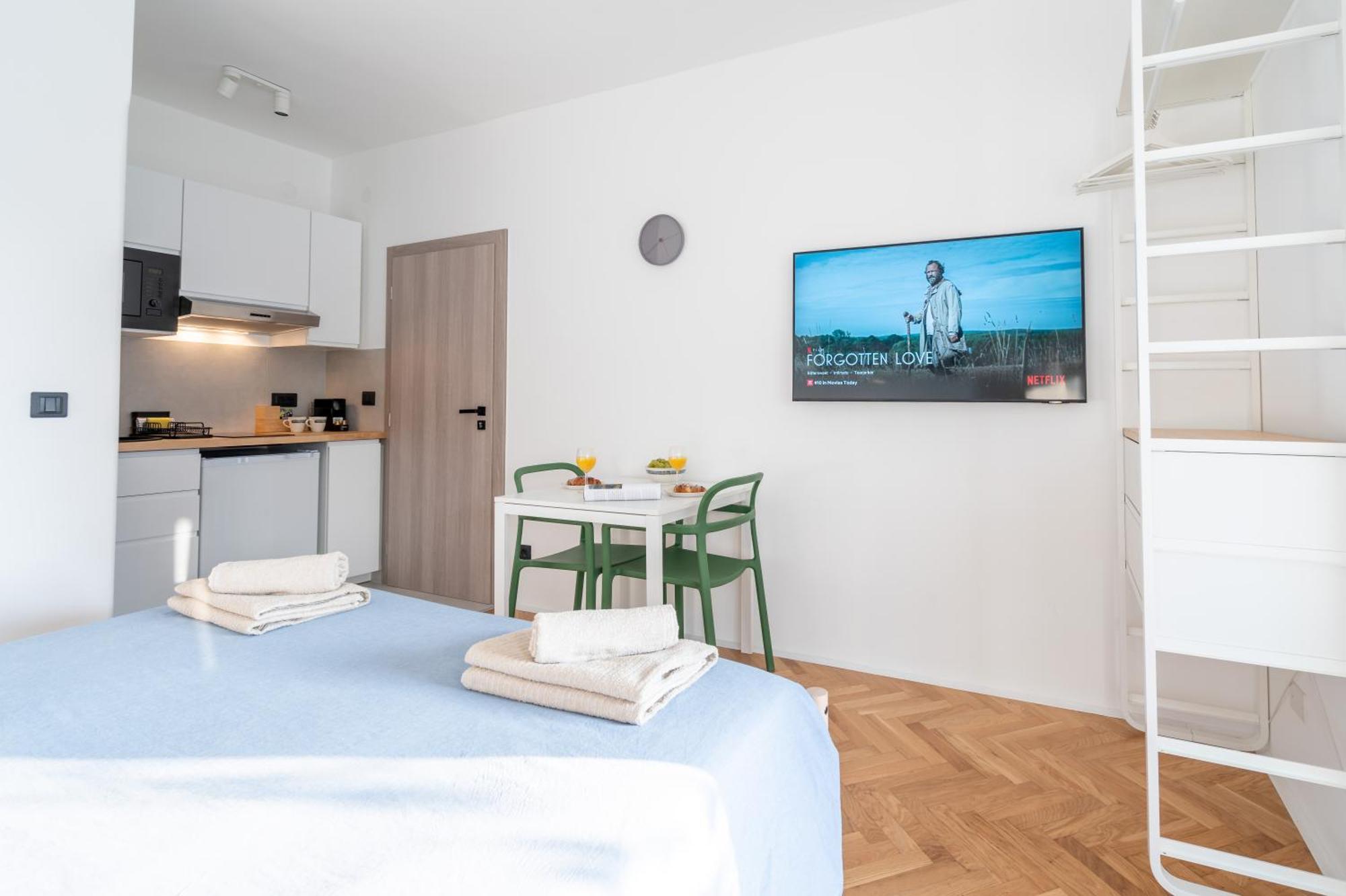 רוביני New! D31 Studio W2 Bikes, Sunny Terrace & Parking מראה חיצוני תמונה